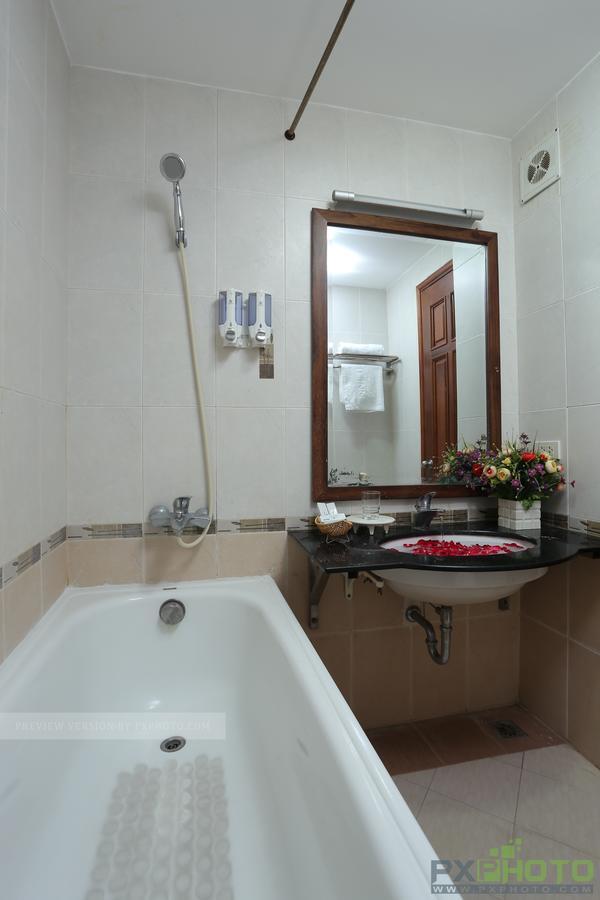 Hanoi Capital Hotel Zewnętrze zdjęcie